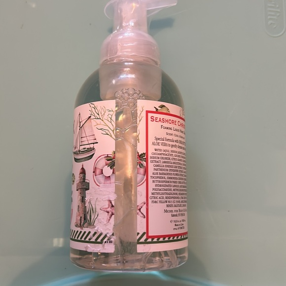 NWT michel for body & soul. Seashore Christmas foaming hand soap - Picture 3 of 4